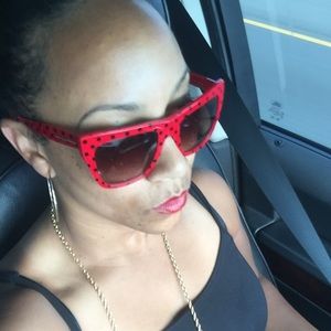 Meet your Posher, Shantay